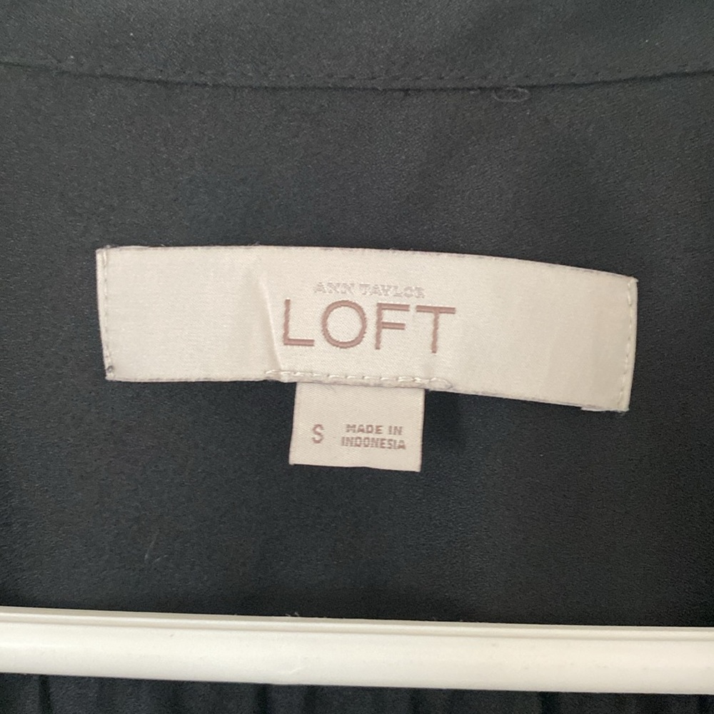 LOFT Blouse - Picture 2 of 6